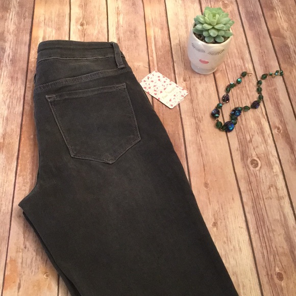 NWT Free People Straight crop crop jean size 27 - Picture 7 of 7